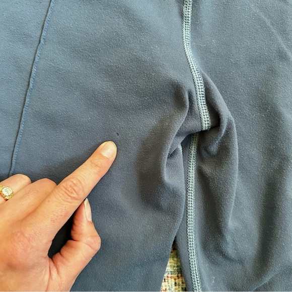 Vintage prana wide leg cropped yoga capri pants in blue | size medium - Picture 8 of 9